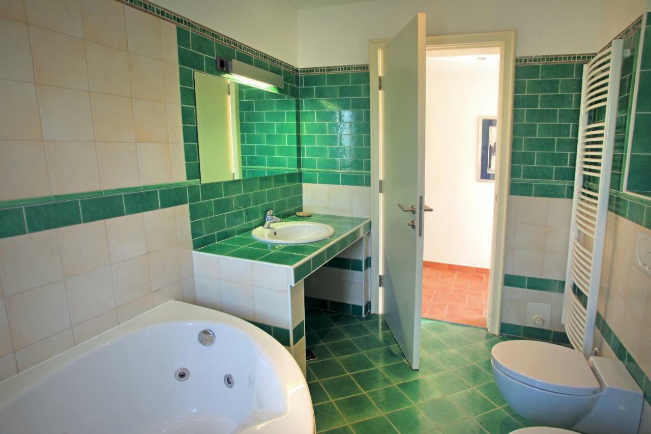 Spacious Villa In Parecag With A Swimming Pool Sečovlje Extérieur photo