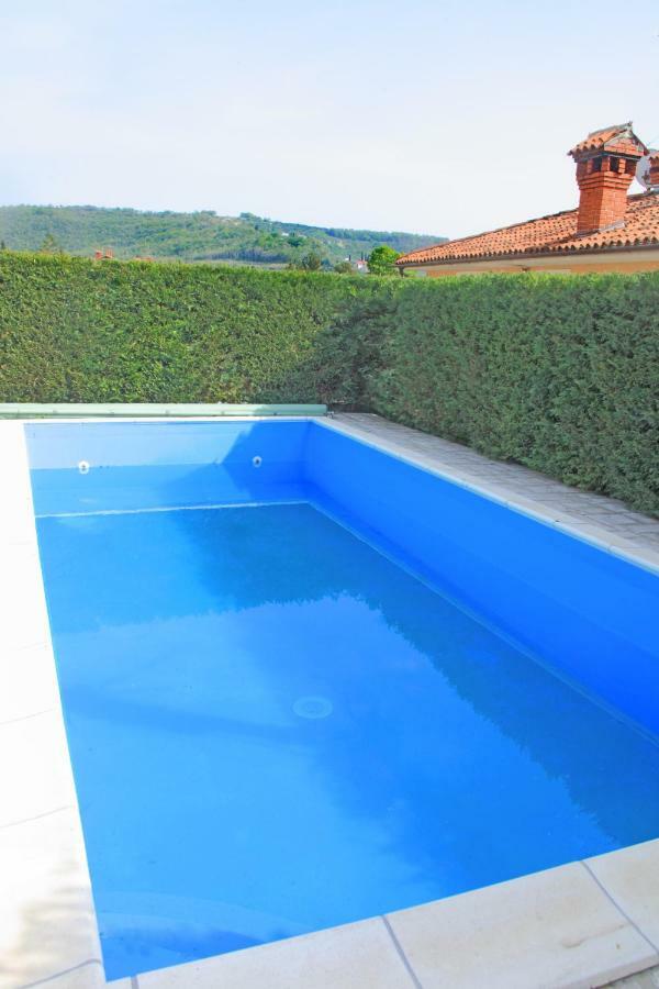 Spacious Villa In Parecag With A Swimming Pool Sečovlje Extérieur photo